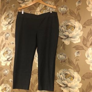 CHICO’S So Slimming Crop Pant